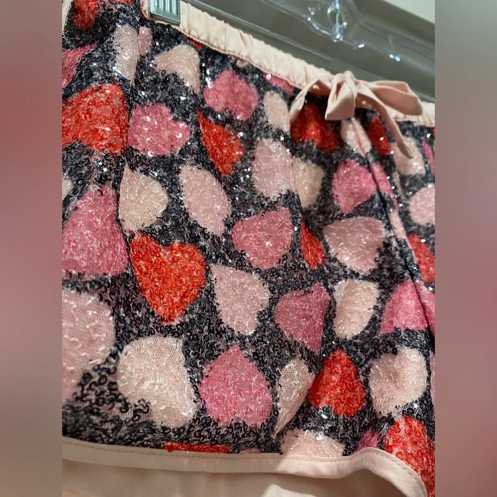 Victoria's Secret Red & Pink Sequin Heart Print Dolphin-Hem Sleep Shorts - XS - Picture 7 of 14